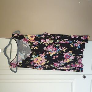 TORRID Super Soft Floral Top SIZE 4